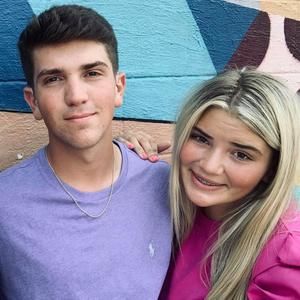 Meet your Posher, Addi